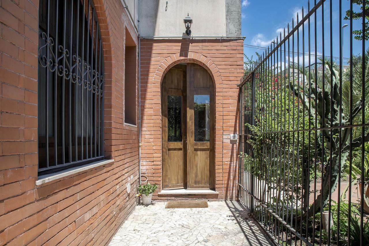 Euphorbia Apartments By Wonderful Italy Aeroporto di Catania Fontana Rossa Esterno foto